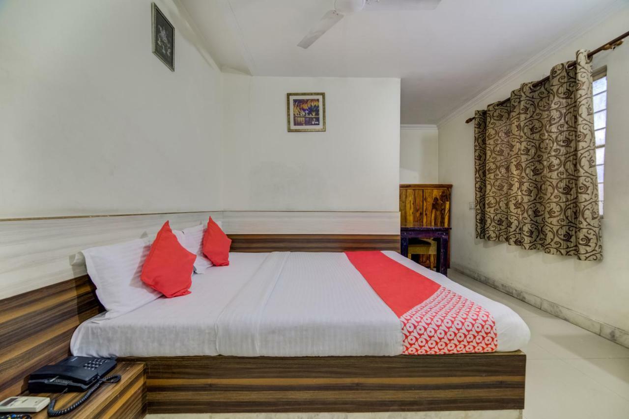 Oyo 40791 Hotel Hot N Fast Suratgarh Exterior foto